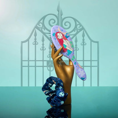 Wet Brush Detangle & Style Duo Kit, Jack Skellington (Nightmare Before Christmas) - IntelliFlex Bristles - Detangling Brush Glides Through Tangles For Wet & Dry Hair, 1 Hair Brush & 1 Coil Scrunchie