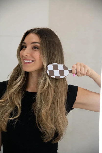 FRAMAR Checkered Hair Brush Detangler, Wet Hair Brushes For Women – Pink