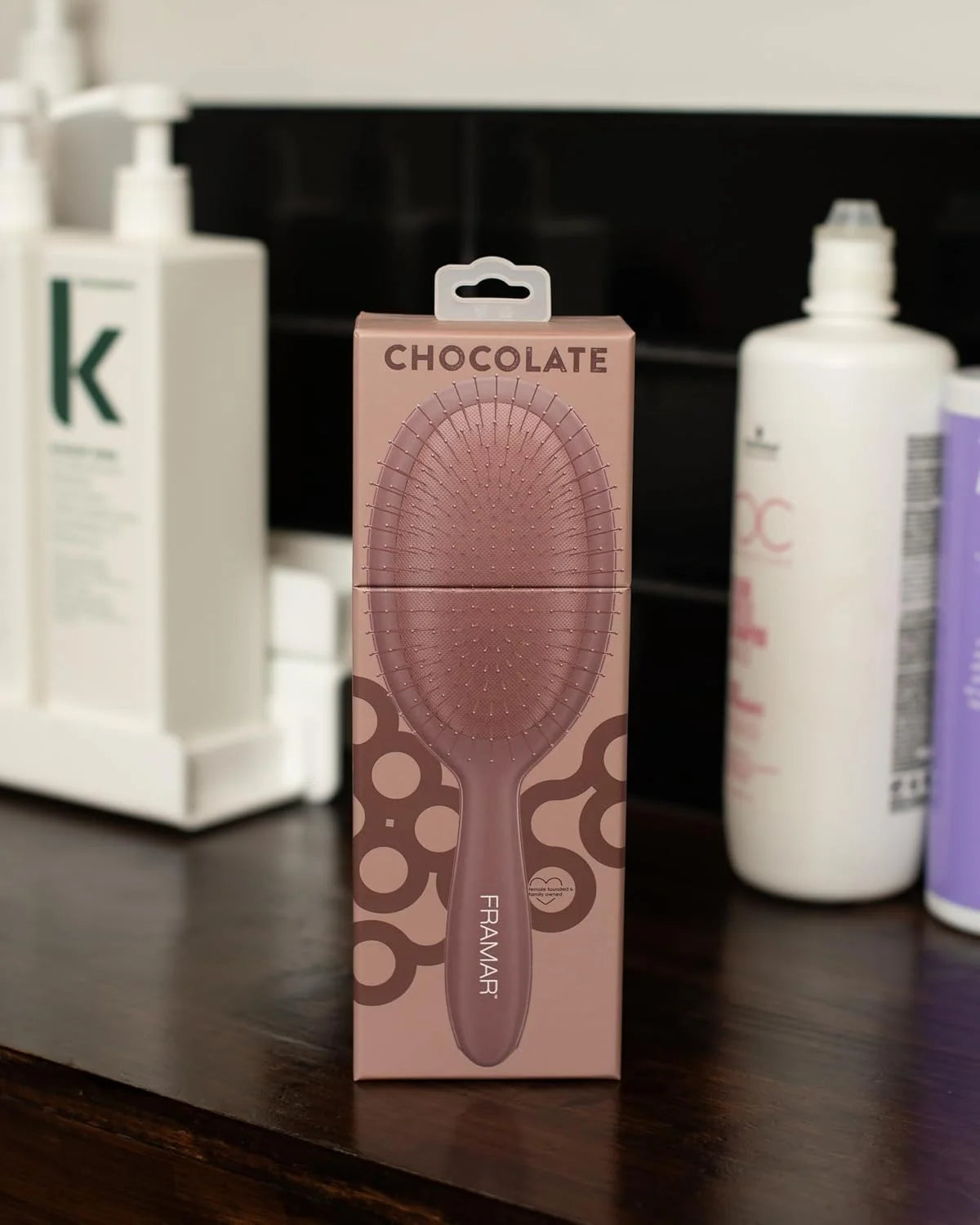 FRAMAR Checkered Hair Brush Detangler, Wet Hair Brushes For Women – Pink
