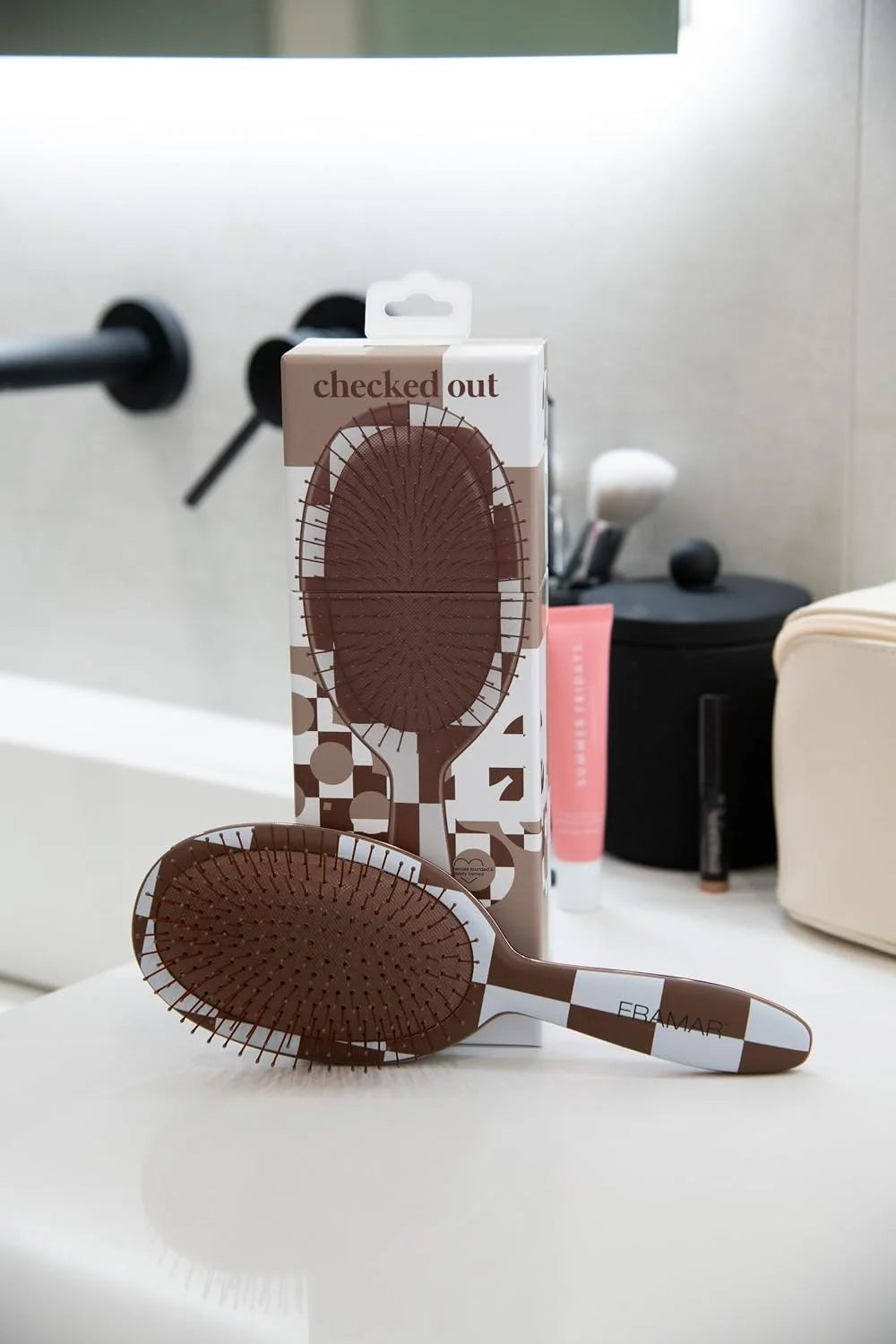 FRAMAR Checkered Hair Brush Detangler, Wet Hair Brushes For Women – Pink