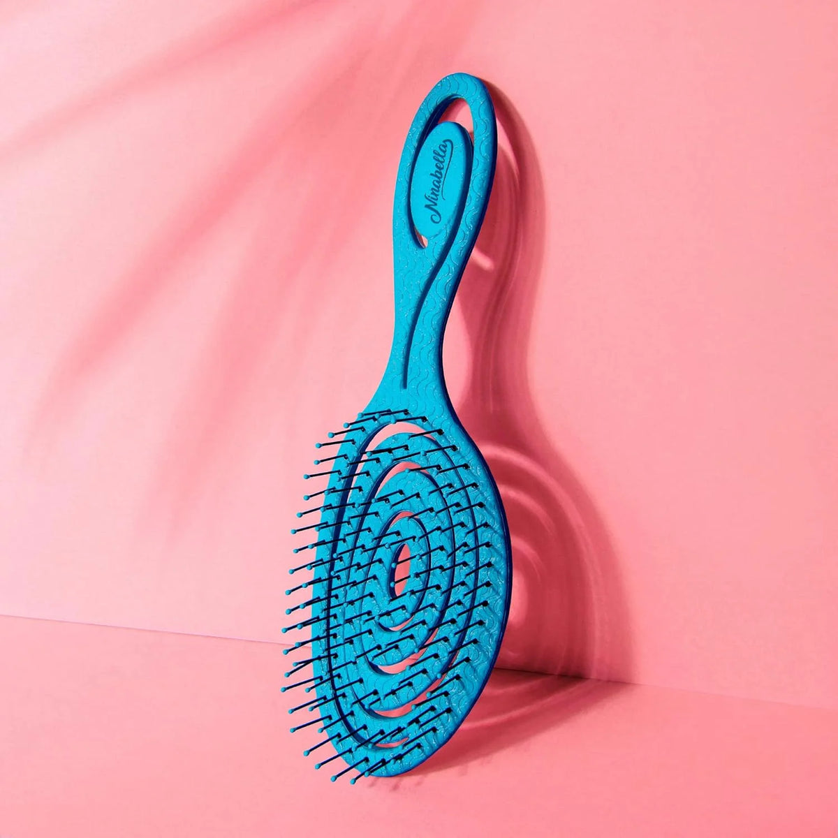 Ninabella Detangler Brush - No Tangle Hair Brush for Women, Fine, Thick and Long Hair - Hairbrush for Wet and Dry Hair, Gentle on the Scalp - Light Blue